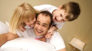 father-playing-with-kids-1024x679-306x172